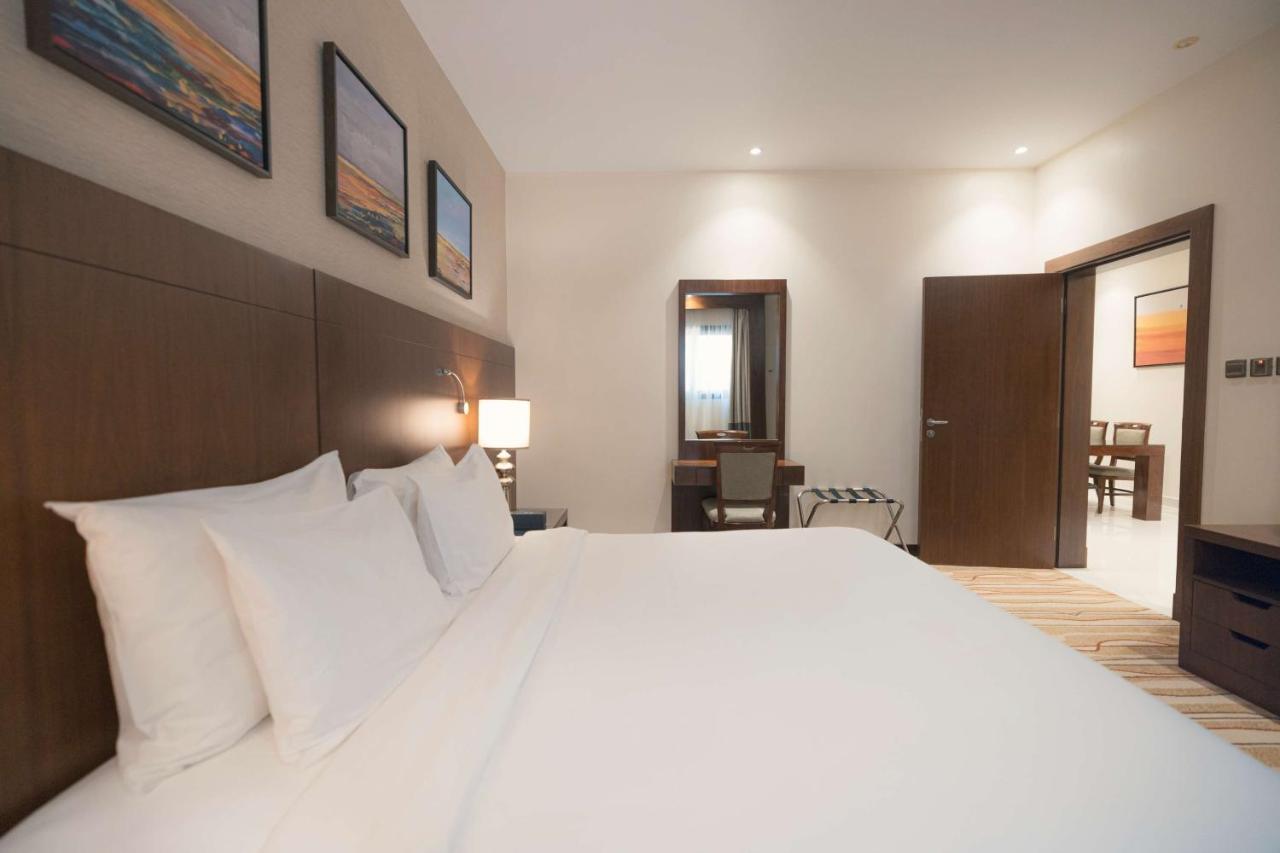 Radisson Blu Hotel, Buraidah Eksteriør billede