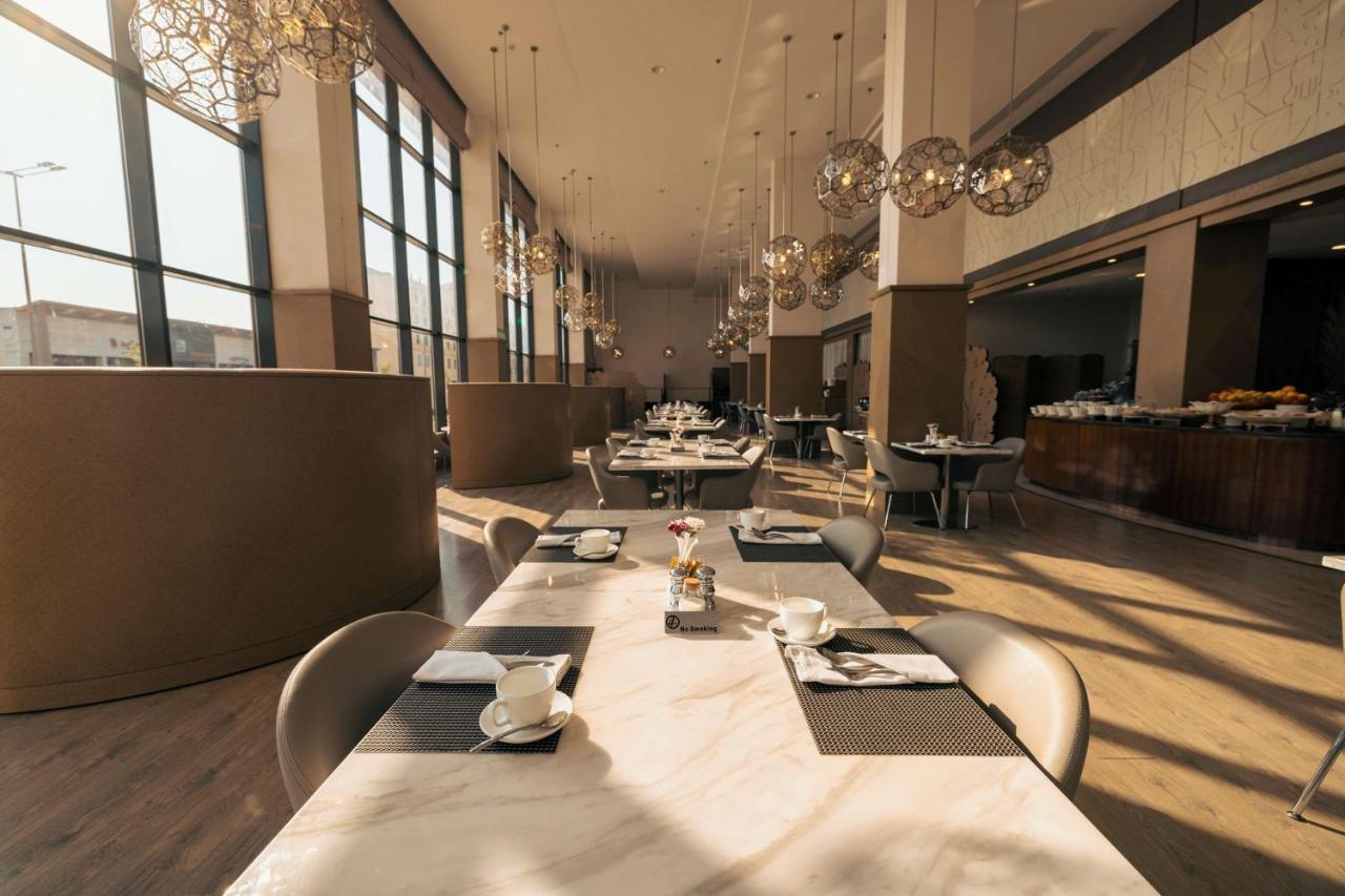 Radisson Blu Hotel, Buraidah Eksteriør billede
