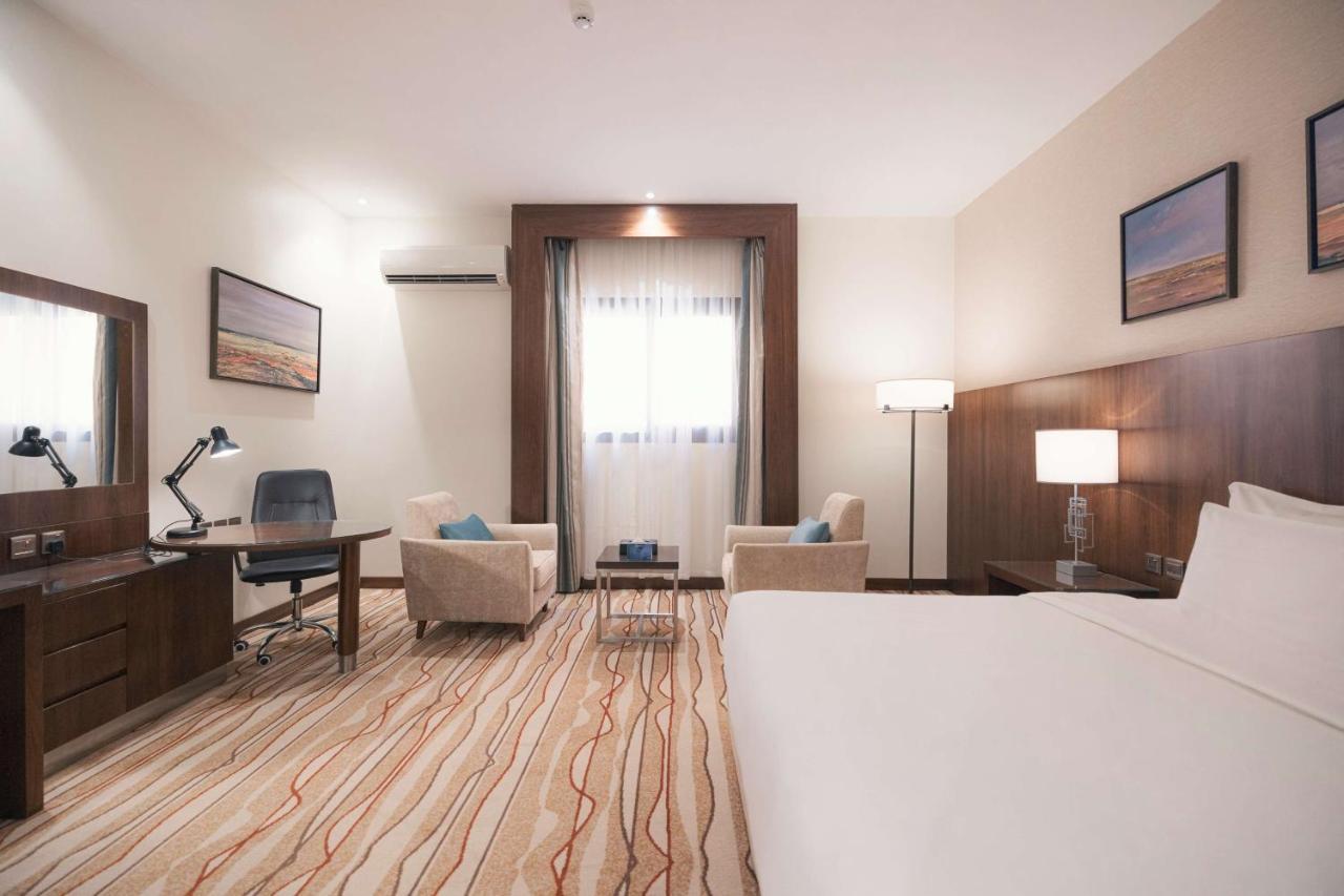 Radisson Blu Hotel, Buraidah Eksteriør billede
