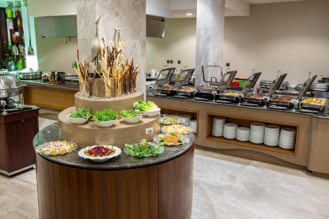 Radisson Blu Hotel, Buraidah Eksteriør billede