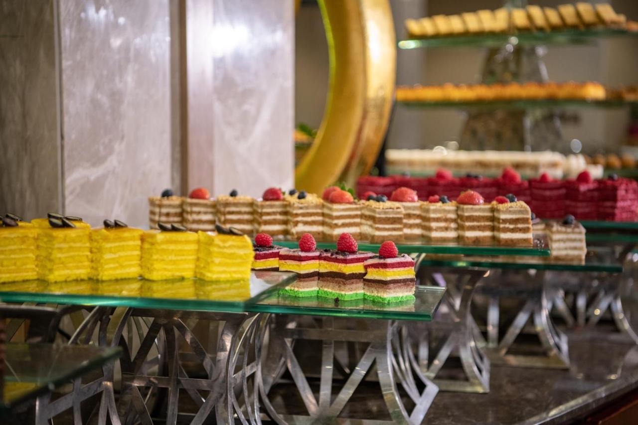 Radisson Blu Hotel, Buraidah Eksteriør billede